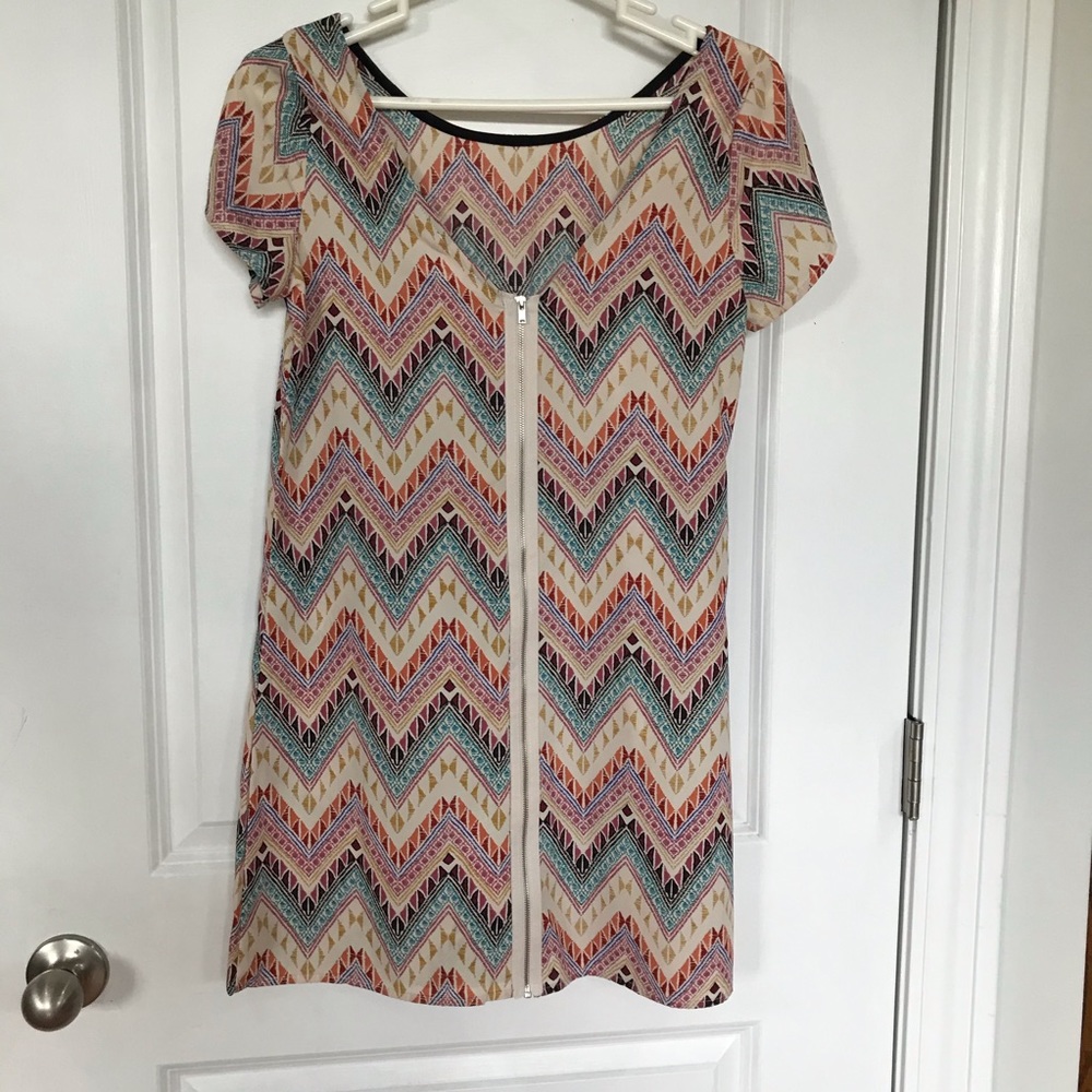 Aztec mini dress - Picture 2 of 3